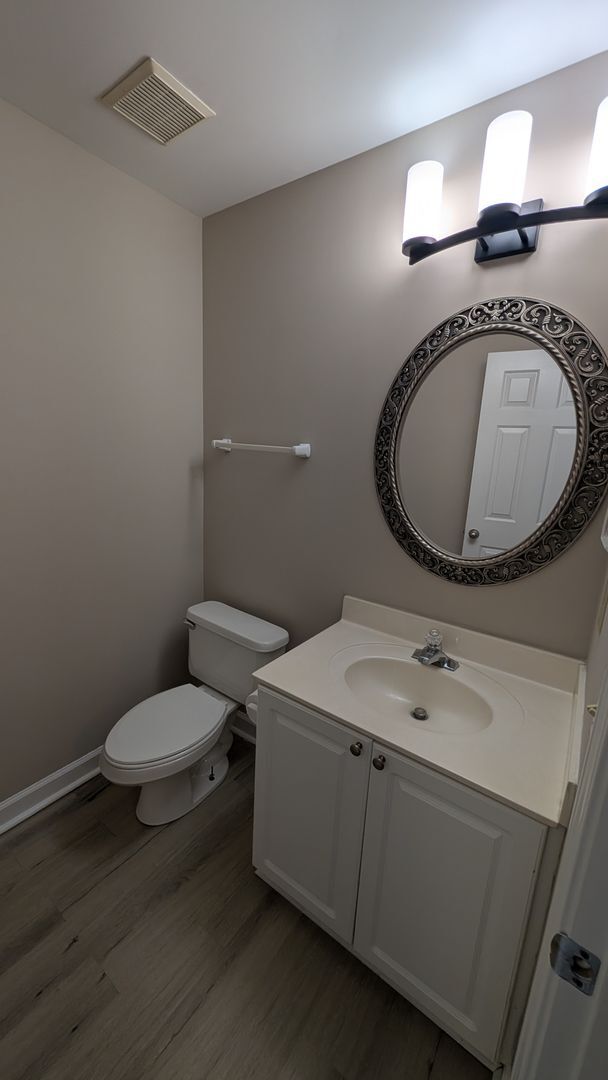 Foto del edificio - Three Bedroom Waterfront Condo Mooresville