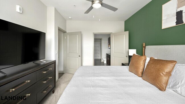 Foto del edificio - 225 Walden Village Ln