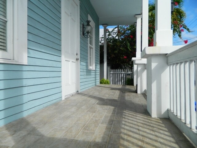 Foto del edificio - 419 Truman Ave
