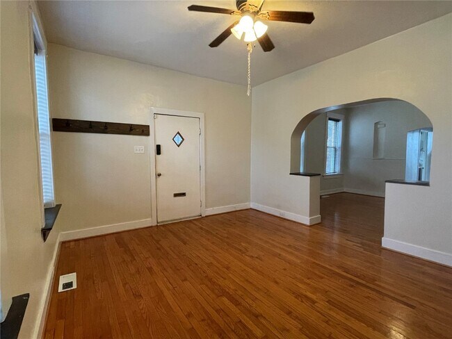 Foto del edificio - 4344 Connecticut St