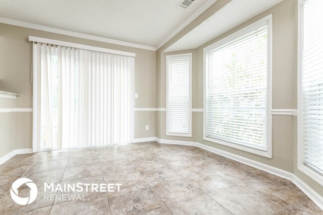 Foto del edificio - 4399 Barclay Way