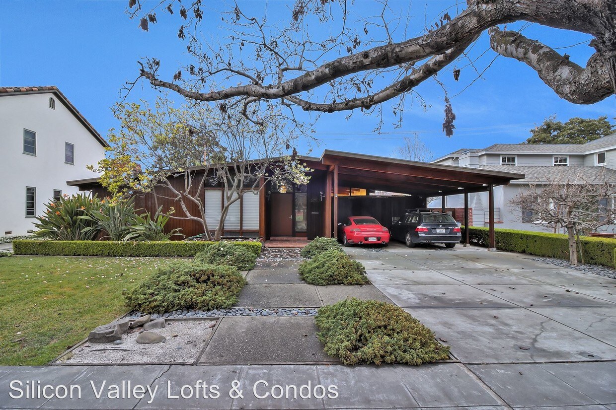 Foto principal - 3 br, 2.5 bath House - 1665 Emory St.