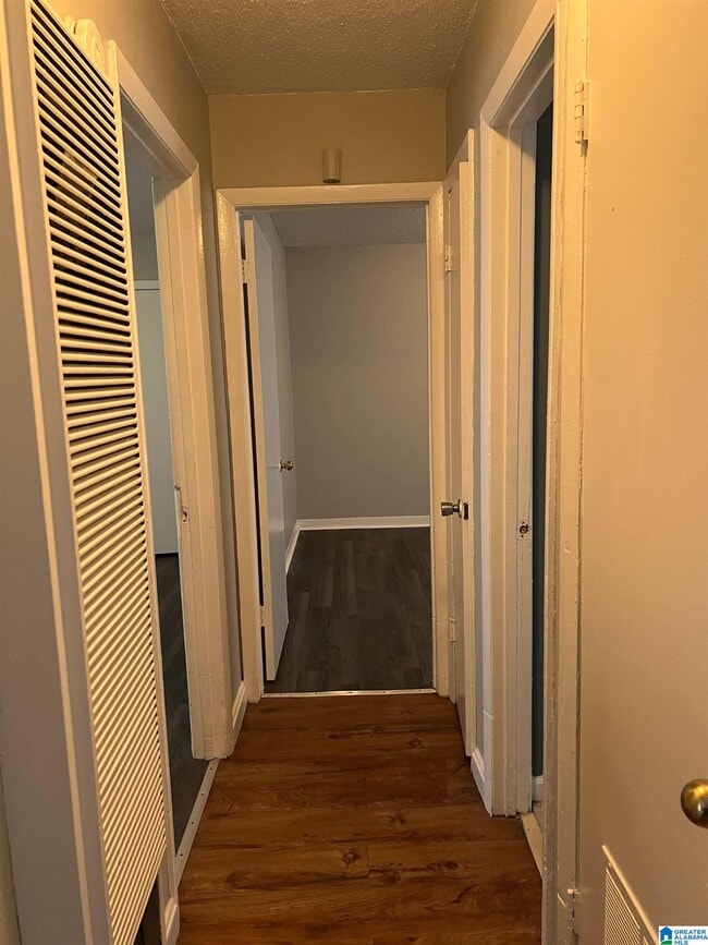 Building Photo - 1512 20th St N