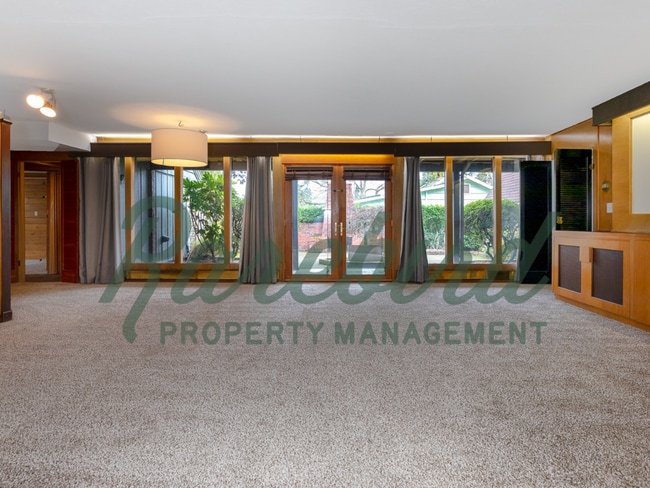 Photo - Winchell 3plex Apartment