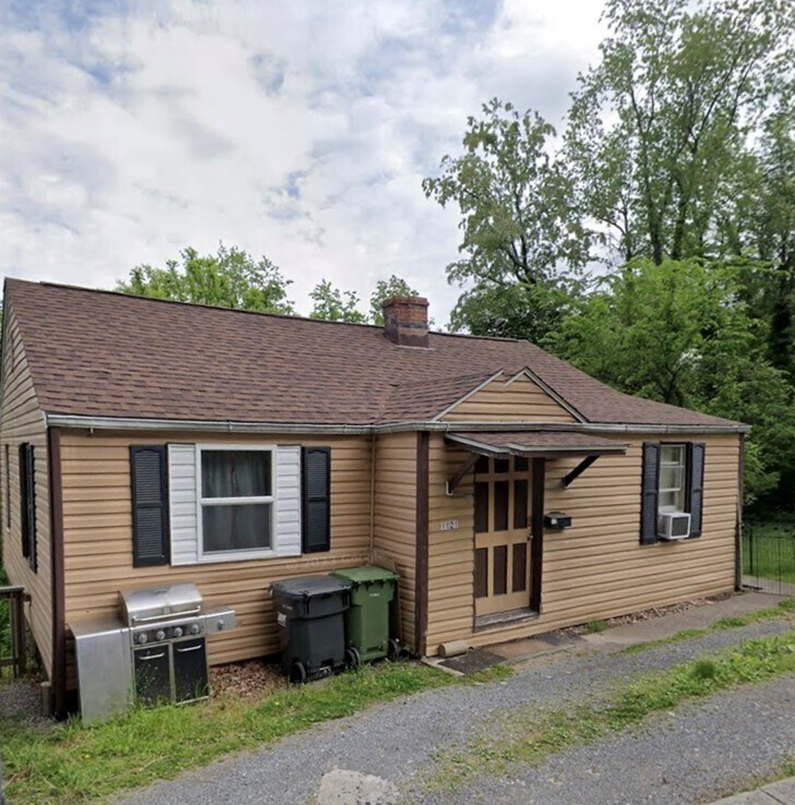 Foto del edificio - 1121 College Ave