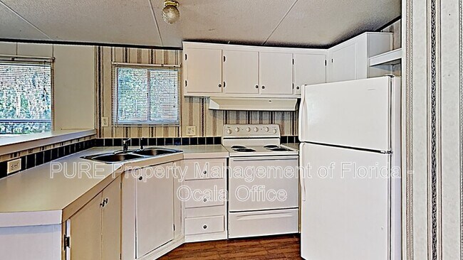 Building Photo - 11315 NW 7th St