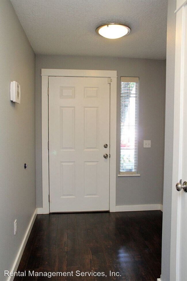 Building Photo - 2 br, 1.5 bath House - 1510 N Highland St
