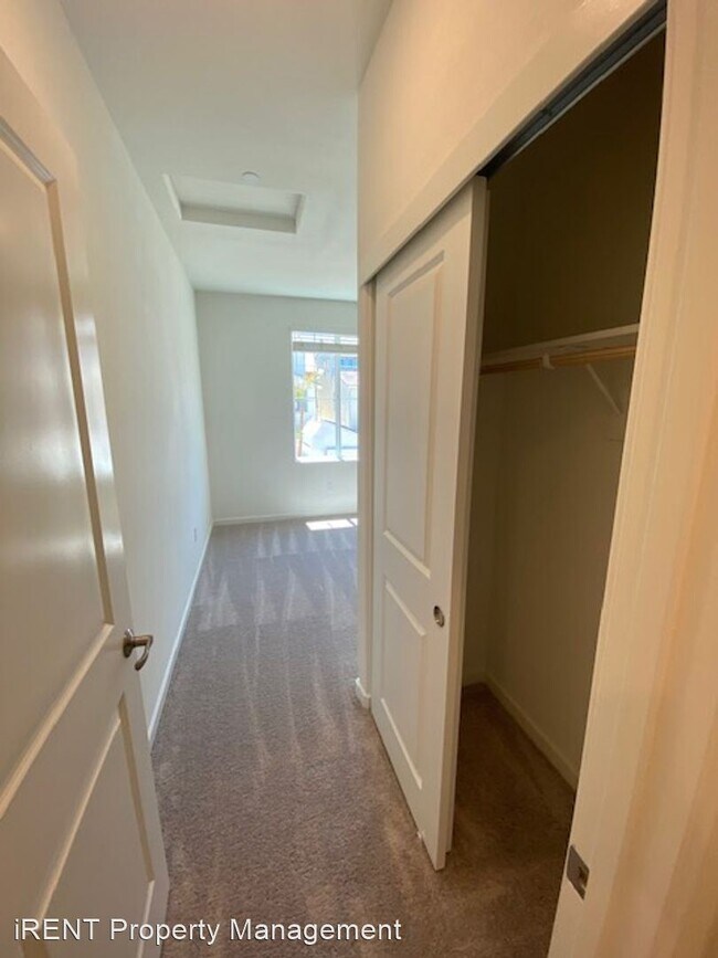 Foto del edificio - 4 br, 3 bath House - 2272 Milky Way Cir