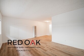 Building Photo - 916 S Carondelet St