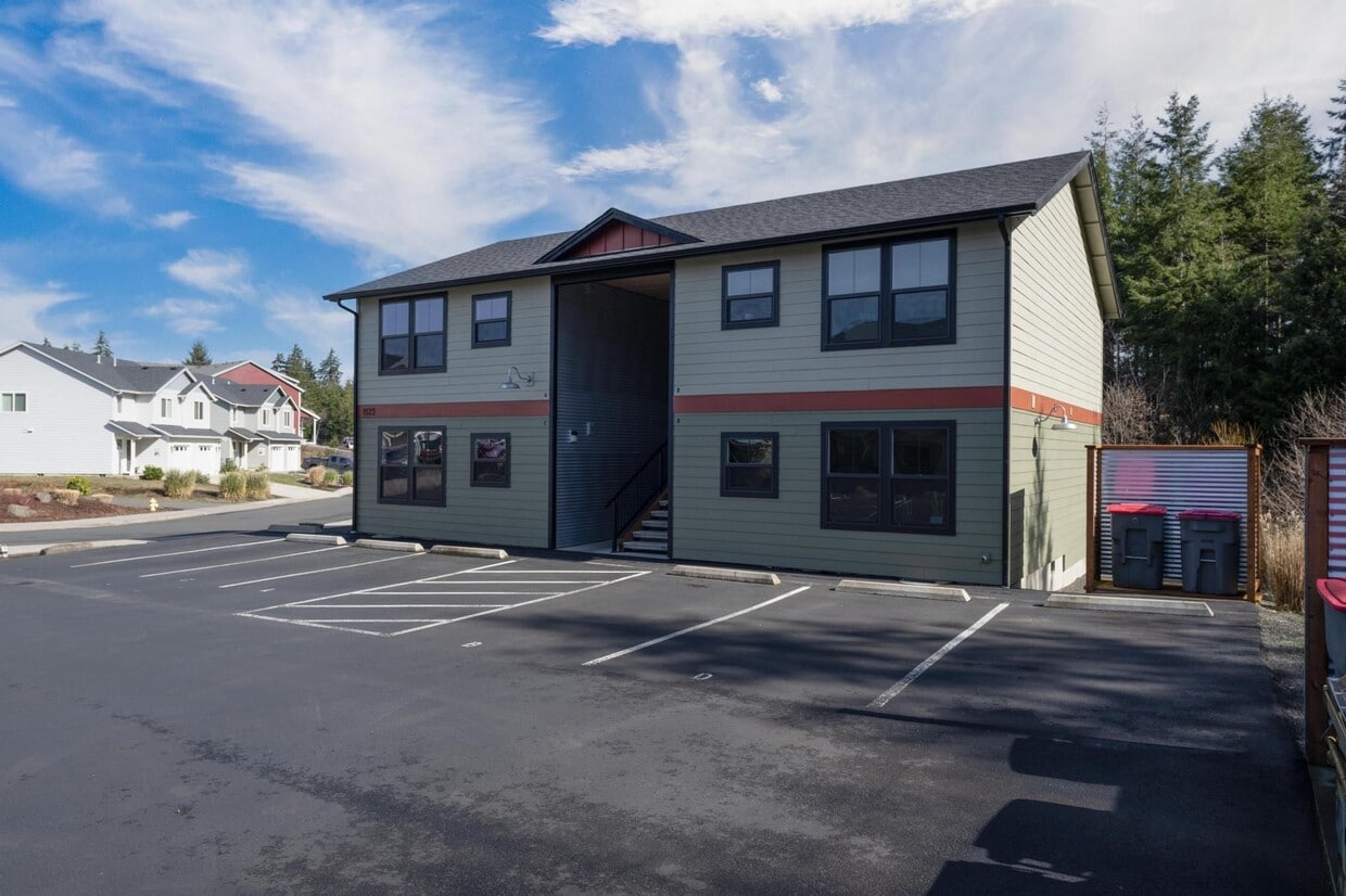 Foto del edificio - 1513 SE Honeysuckle Loop