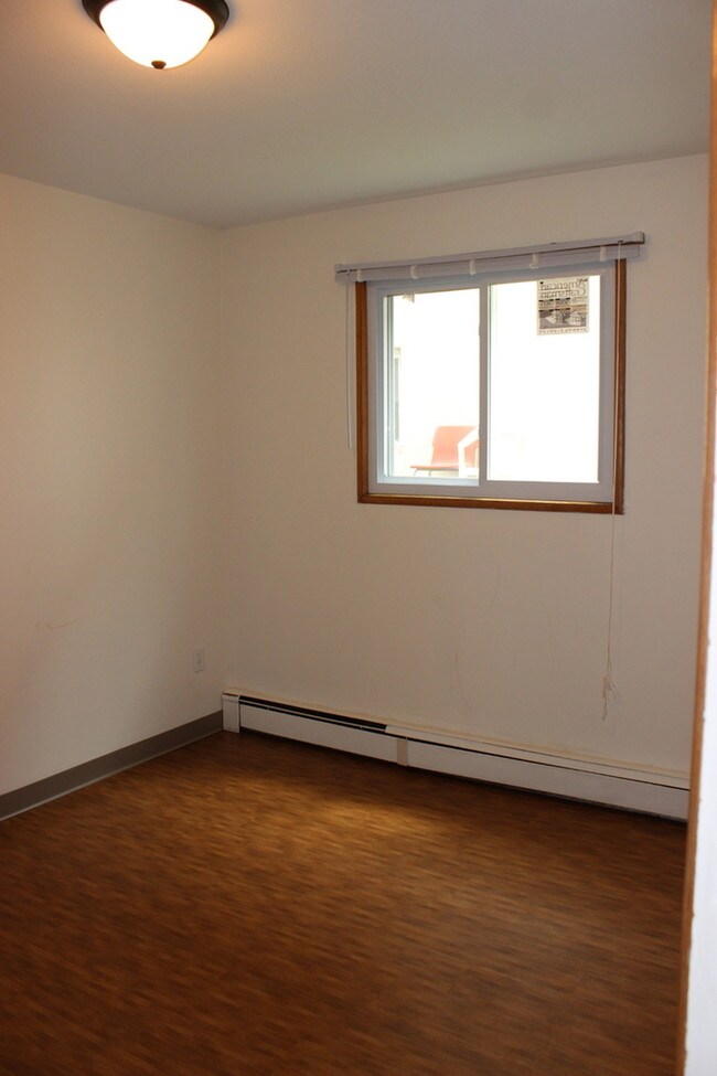 Foto del edificio - 4229 Central Ave NE