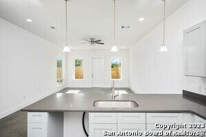 Building Photo - 211 San Salvador Ave