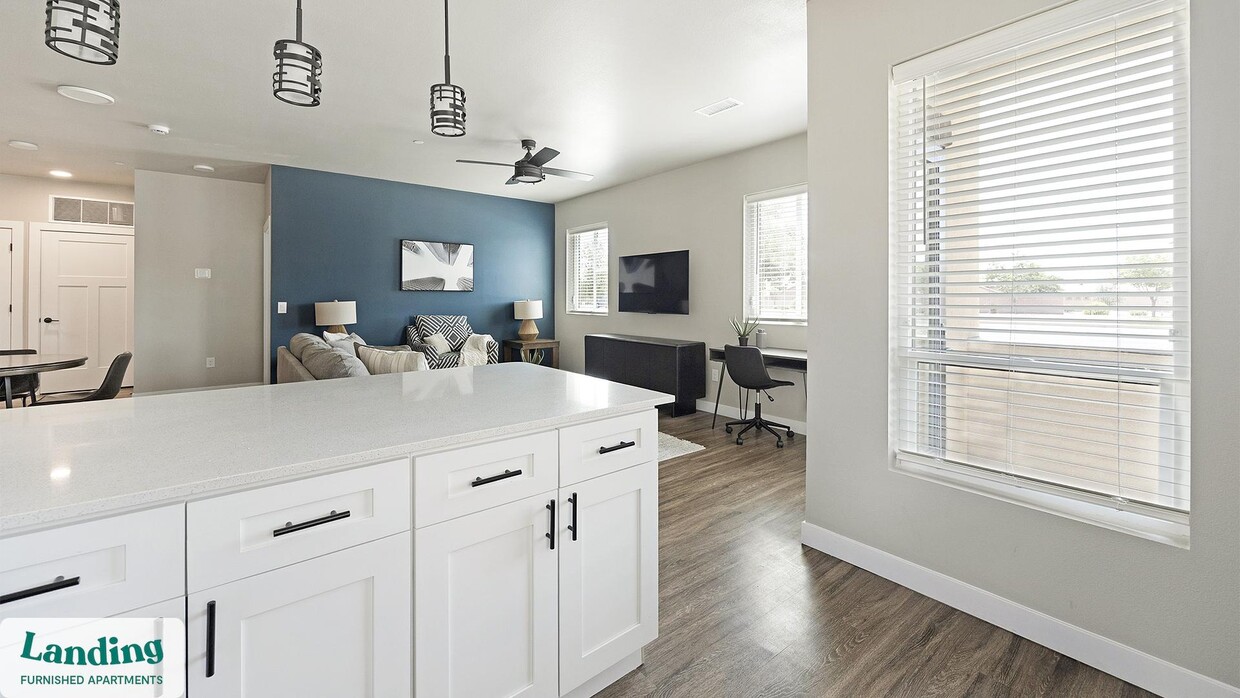 Foto principal - 2445 Estrella Pkwy