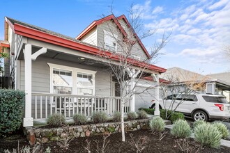 Building Photo - 1709 Spur Ridge Ln