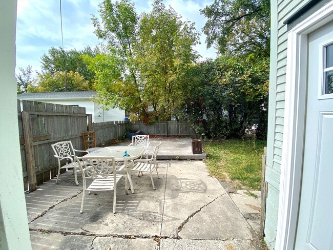Building Photo - Charming 3 Bed, 2 Bath Home for Rent in No...