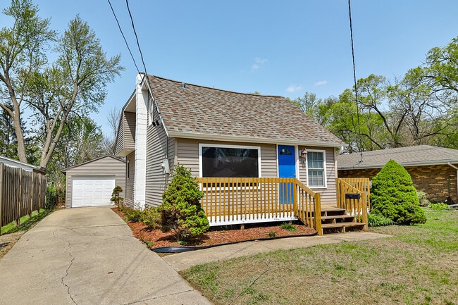 Building Photo - 314 Clifford Ave