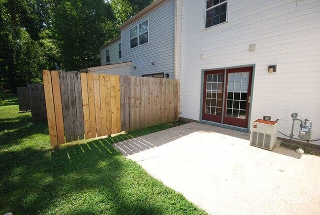 Building Photo - 8284 McGuire Dr Raleigh, NC 27616 Townhome...