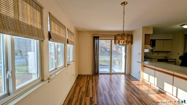 Foto del edificio - 69 Northwest Dr