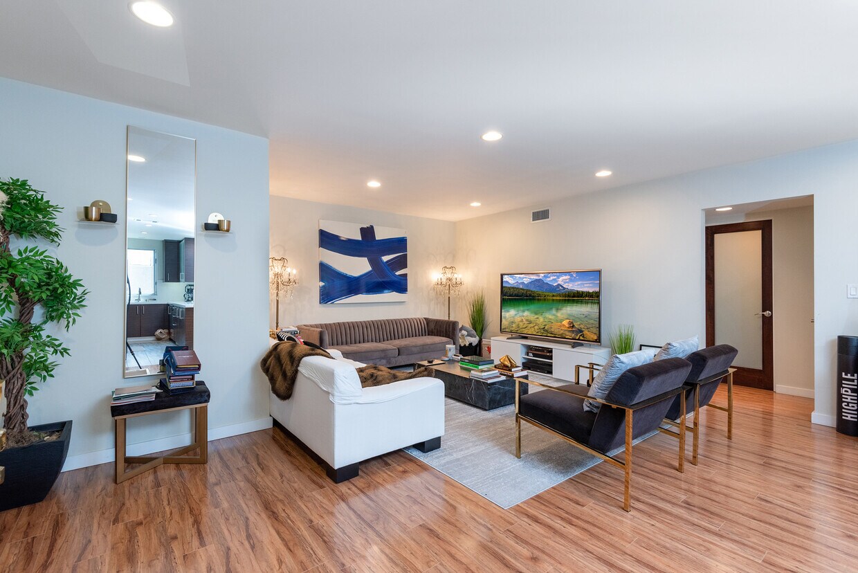 Foto principal - 1620 Malcolm Ave