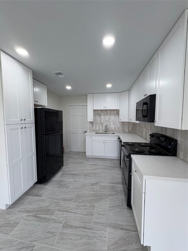 Foto del edificio - 704 S 10th St