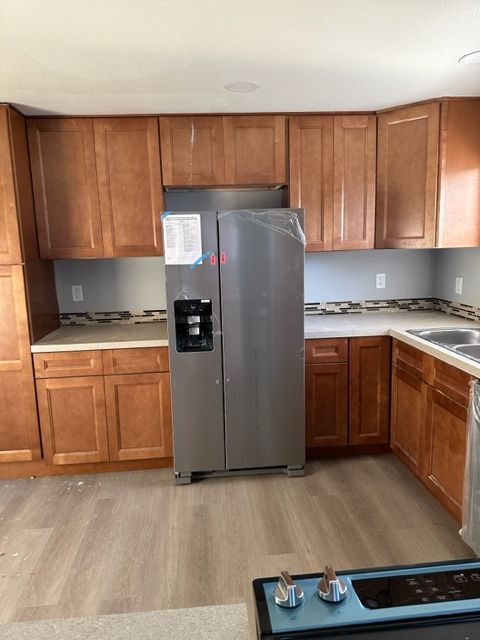 New kitchen Cabinets & Appliances - 5101 NE 42nd Ave