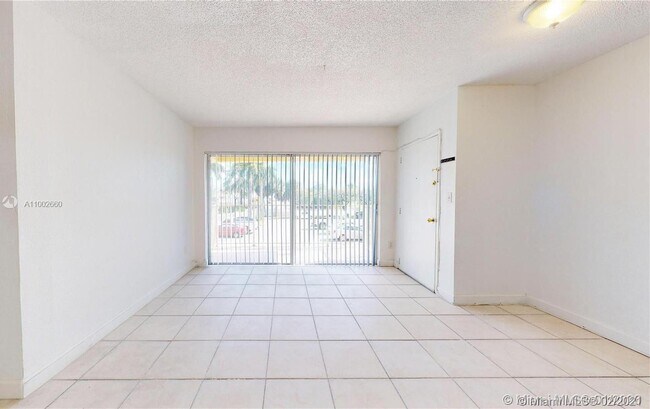 Building Photo - 4330 NW 79th Ave