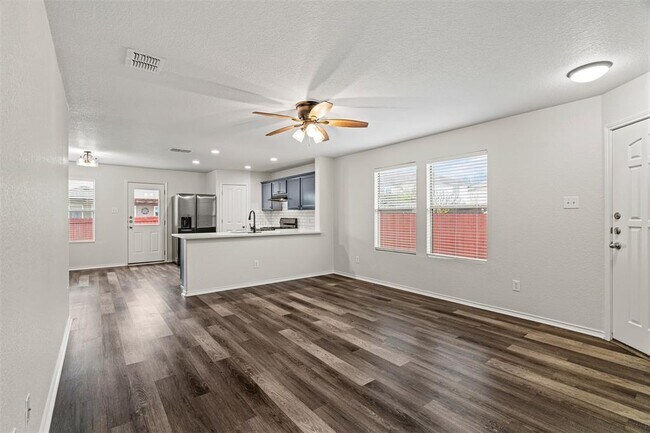 Foto del edificio - 206 Wells Bend