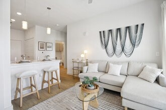 Building Photo - Park South