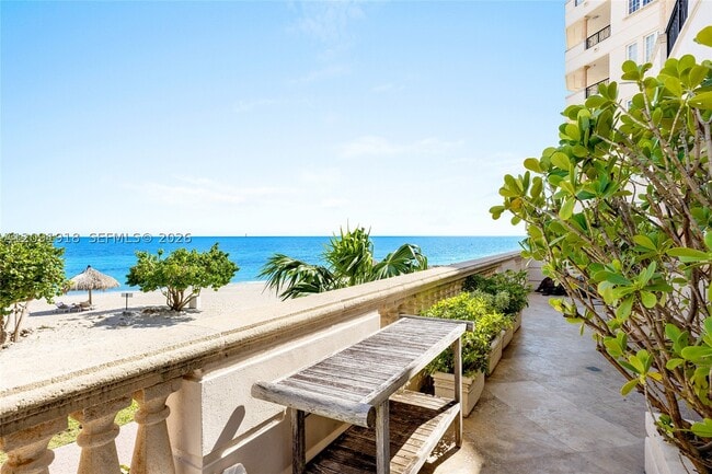 Building Photo - 7412 Fisher Island Dr