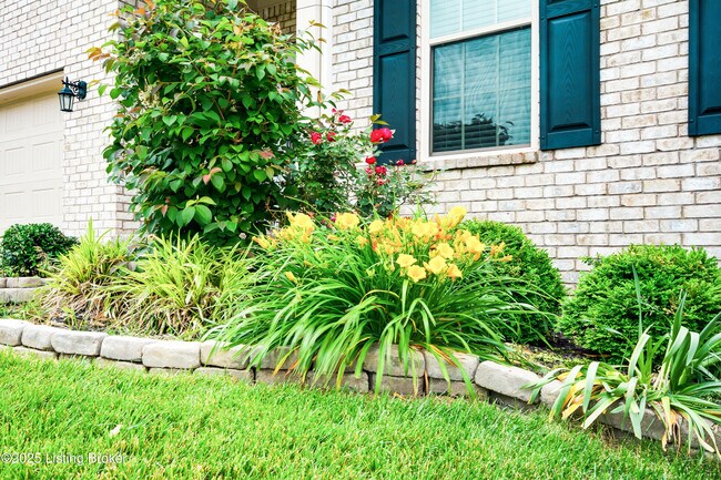 Building Photo - 16302 Spitfire Lake Path