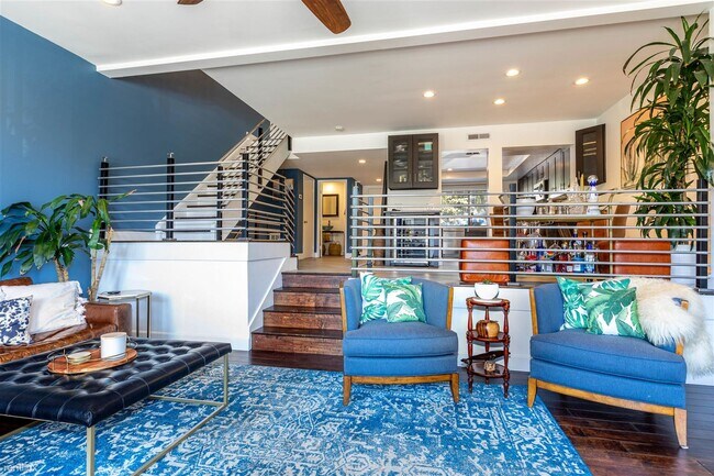 Foto del edificio - 3 br, 2.5 bath Townhome - 5 Goodwill Court