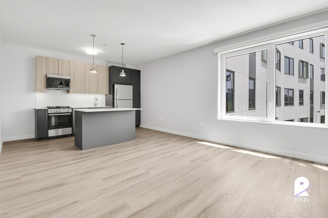 Foto del edificio - 670 N May St