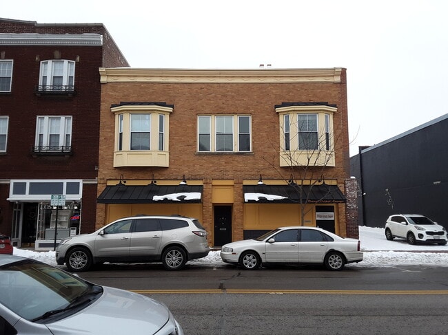 Building Photo - 128 N Columbus St