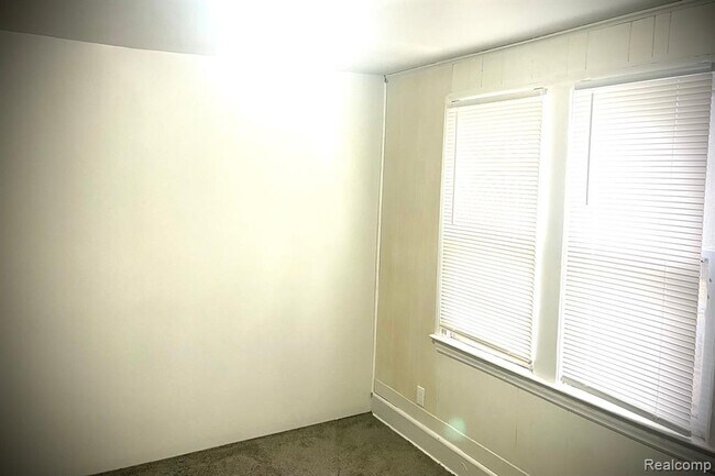 Foto del edificio - 14870 Tracey St