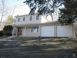 Building Photo - 35 Morningside Dr