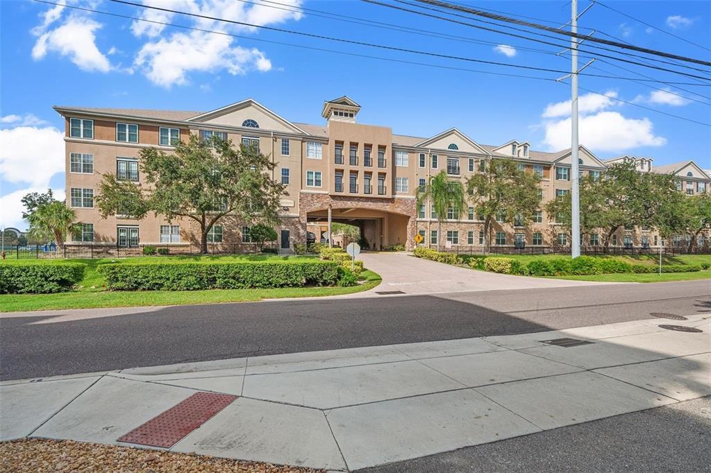 Foto principal - 4221 W Spruce St