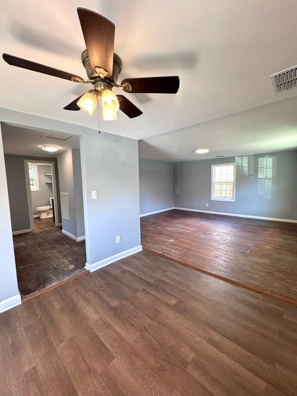 Foto del edificio - 603 E Townsend St