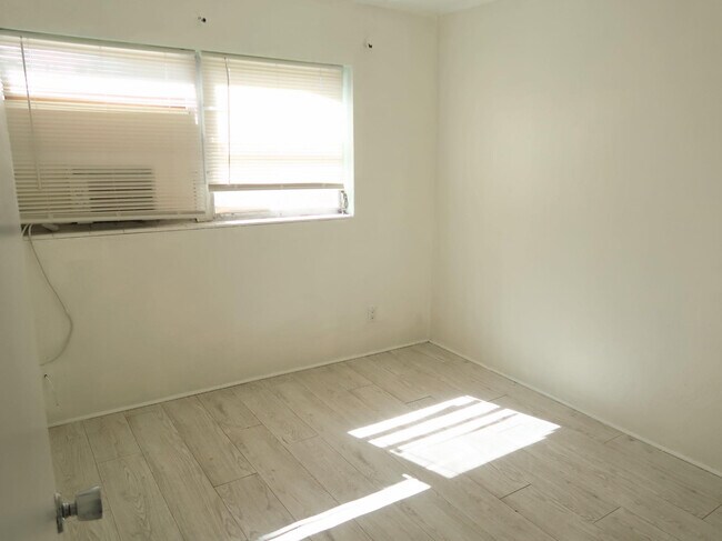 Building Photo - 5308 Marcia Pl