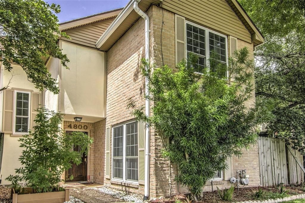 Foto principal - 4800 Palmetto St