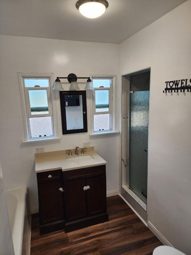 remodeled bathroom - 2708 W 85th St