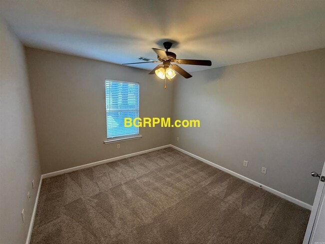 Building Photo - 3 BD, 2 BA, home in Jacksonville