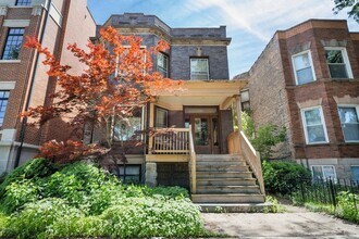 Building Photo - 1263 W Foster Ave