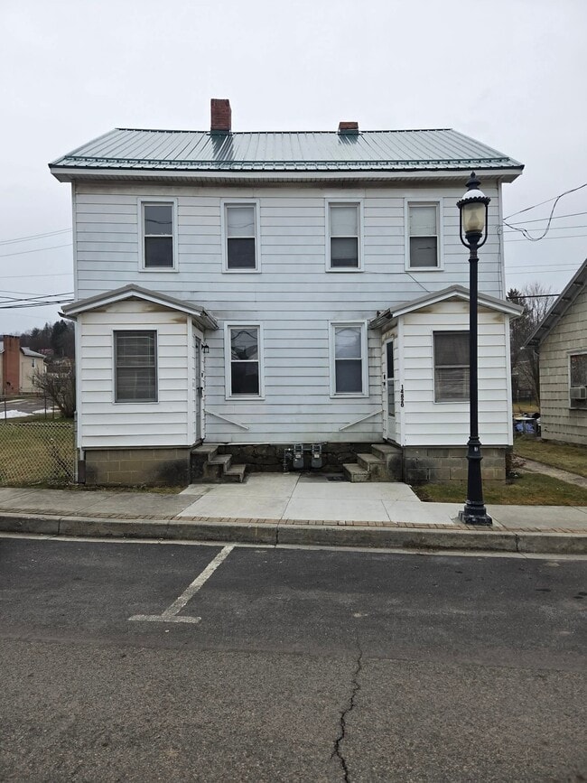 Building Photo - 14818 Broadway St