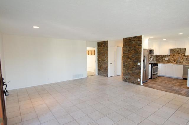 Building Photo - 812 Kalpati Cir