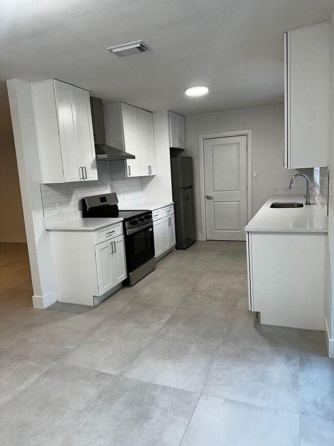 3 Bedroom , 2 Bath in Orlando! - 3 Bedroom , 2 Bath in Orlando! House