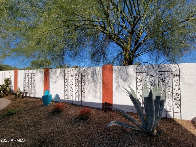 Foto del edificio - 11670 N 109th St
