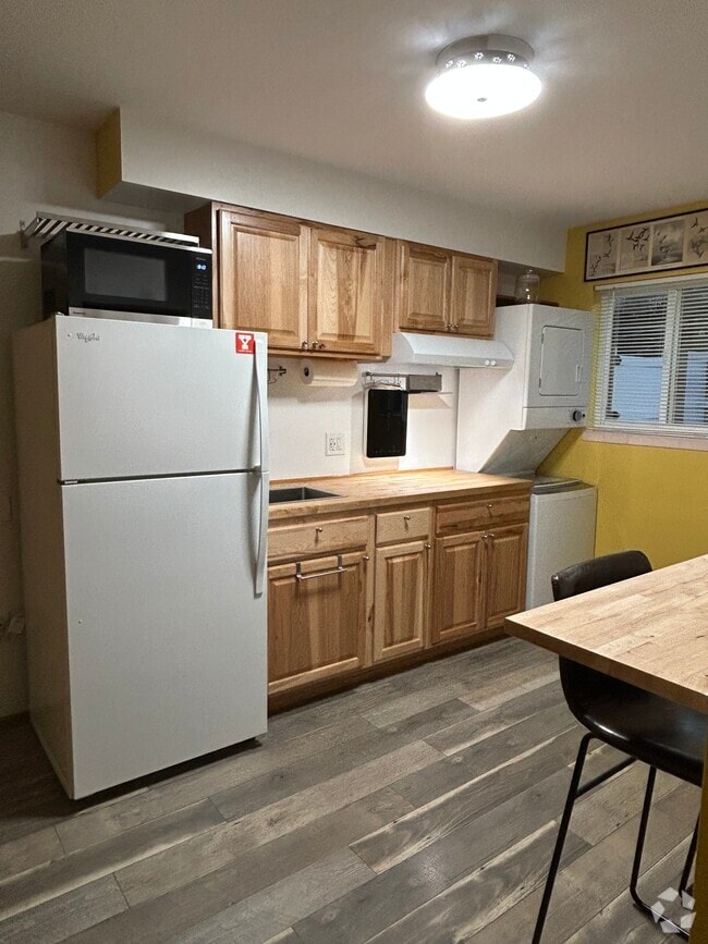 Building Photo - 304 North 37th Avenue