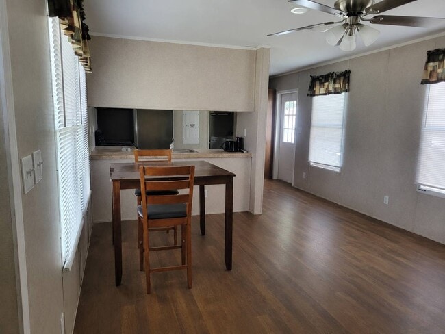 Building Photo - 15301 US-54