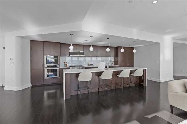 Foto del edificio - 1 W Exchange St