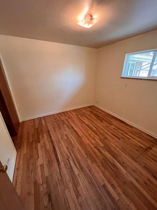 Foto del edificio - 3631-3637 S Sherman St